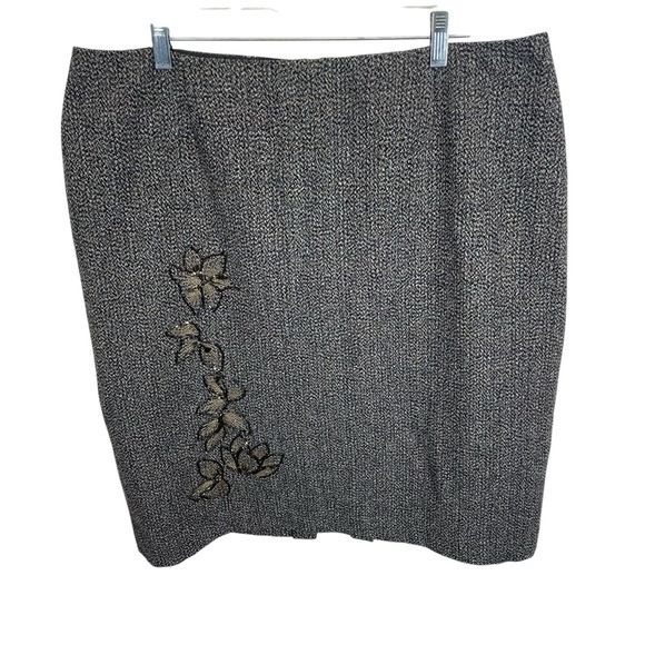 Nine West woman’s wool pencil skirt embellished beaded  size 14 business casual - Picture 1 of 9